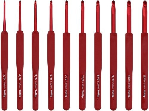 RED Tulip Etimo Crochet Hooks 2.75